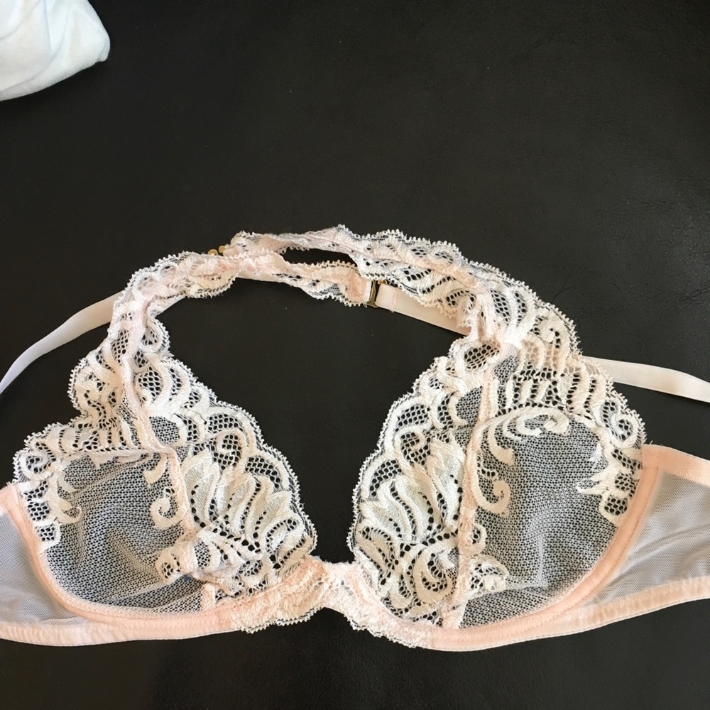 Natori Feathers wireless convertible bra 32C/D